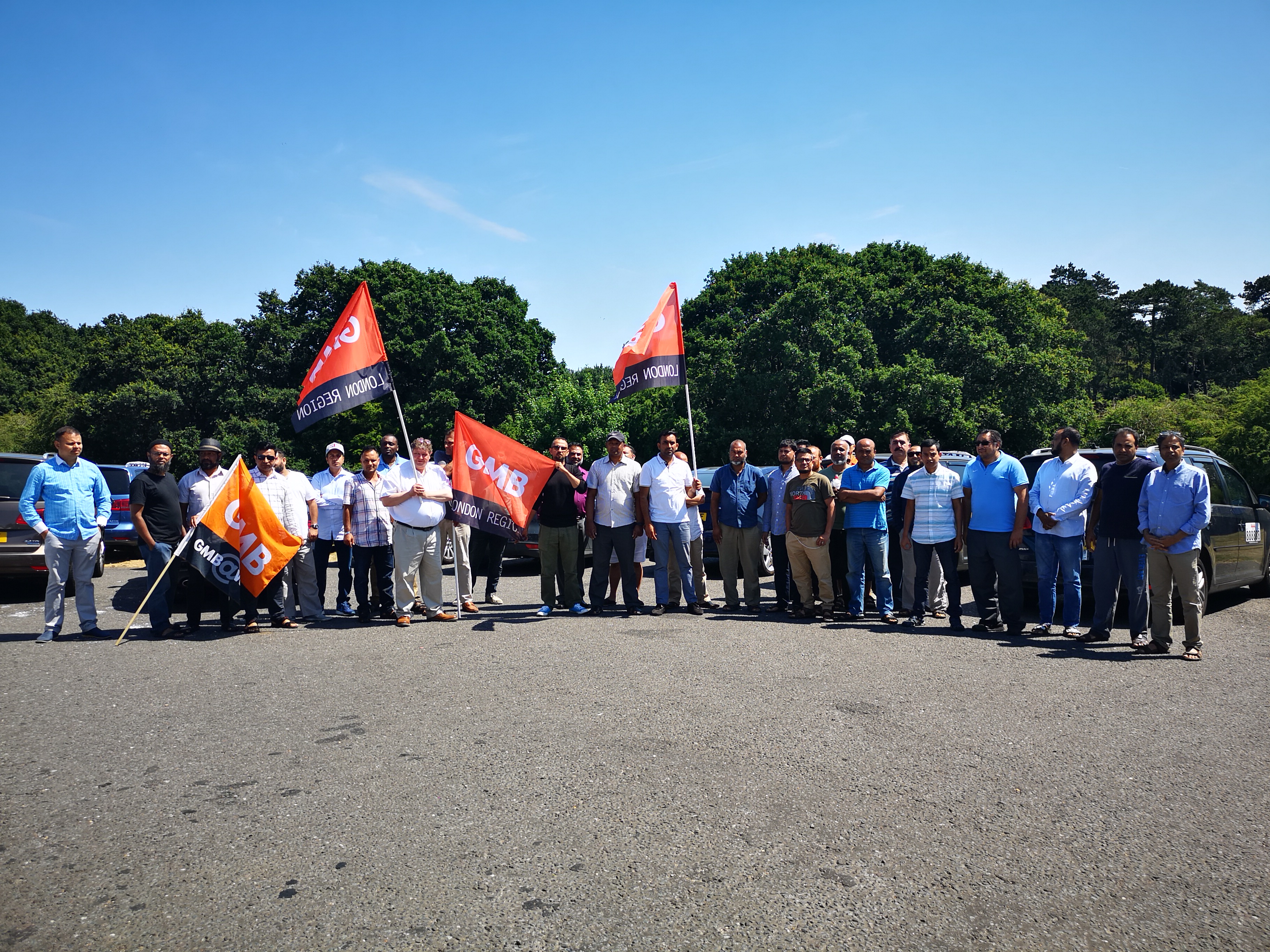 GMB call on Welwyn Hatfield Council for stronger licensing enforcement following strike at AAA Taxis